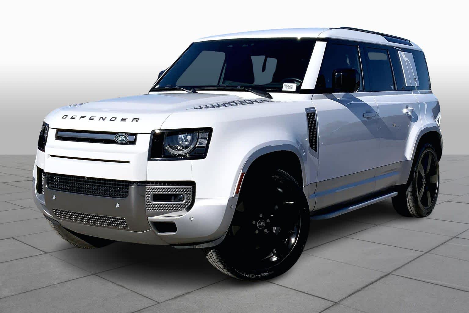 2023 Land Rover Defender S's photo