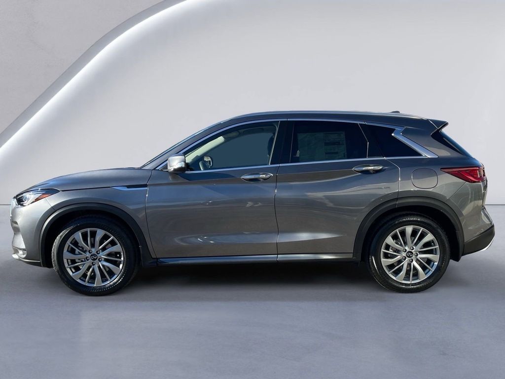 2025 Infiniti QX50 Luxe photo 5