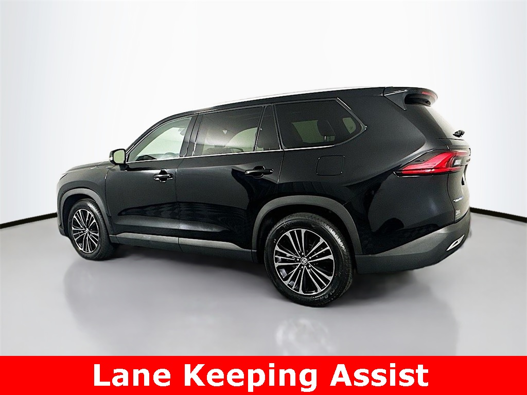 2024 Toyota Highlander Hybrid Platinum photo 8