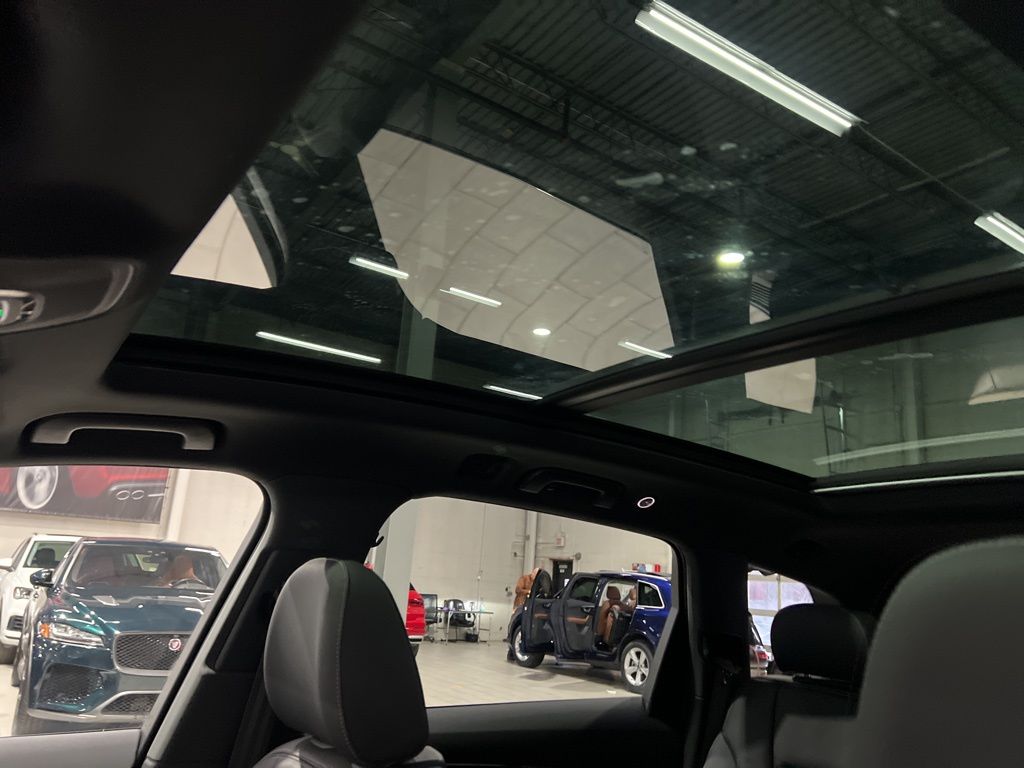 2025 Audi Q7 55 Premium photo 24