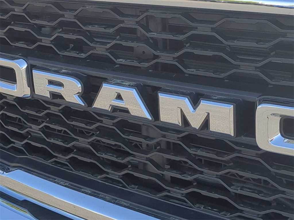 2024 Ram 5500 Tradesman photo 18