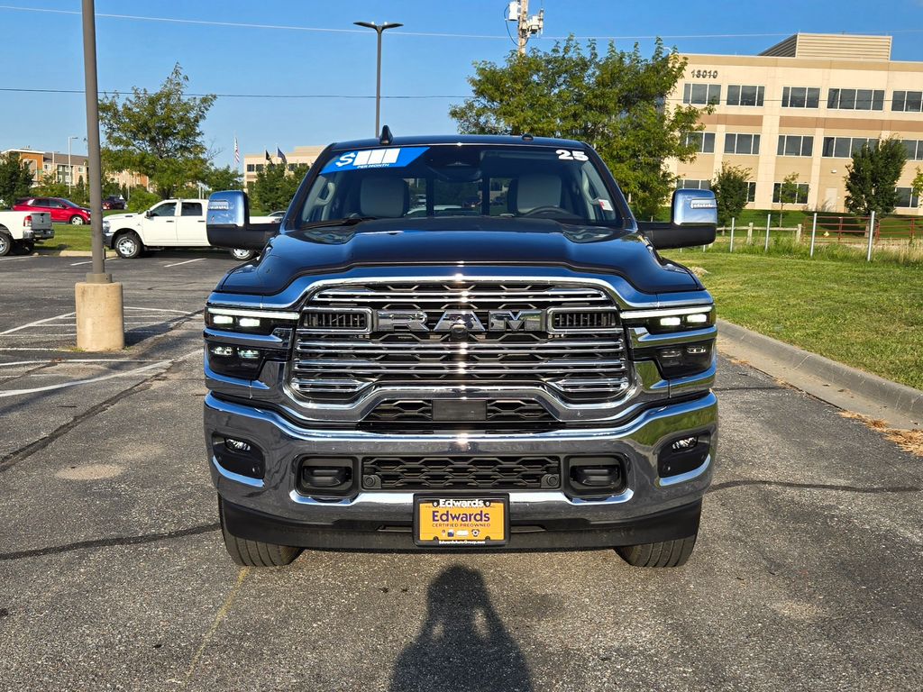 2025 Ram 2500 Laramie photo 8