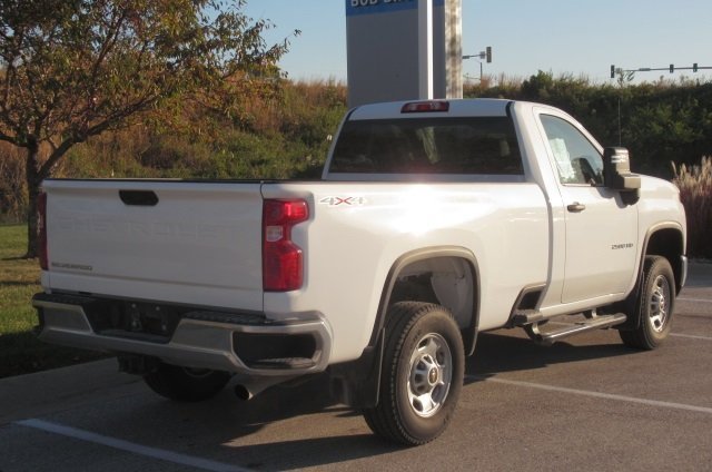 2025 Chevrolet Silverado 2500HD photo 2
