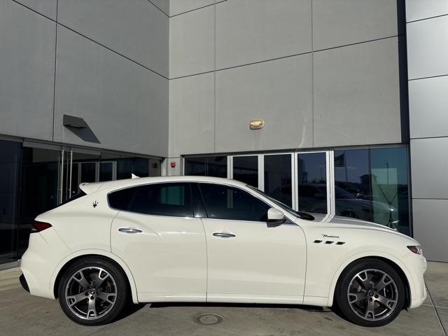 2022 Maserati Levante Modena photo 8