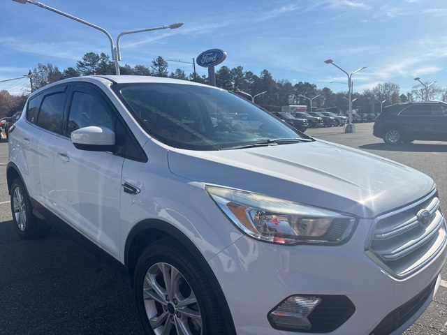 2017 Ford Escape SE photo 3