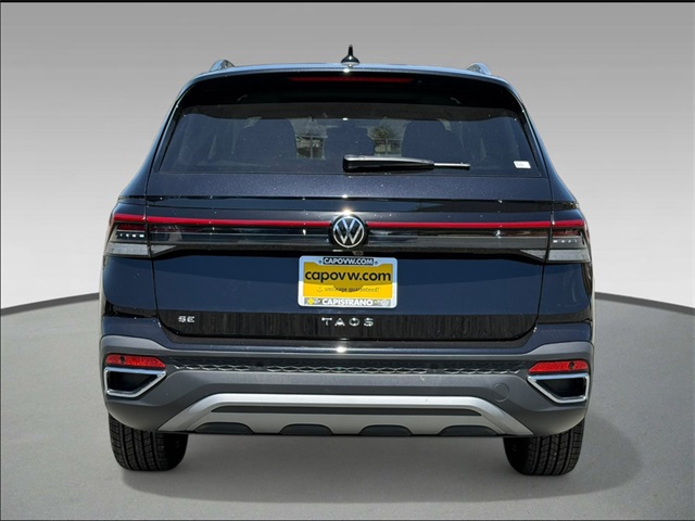 2025 Volkswagen Taos SE photo 5