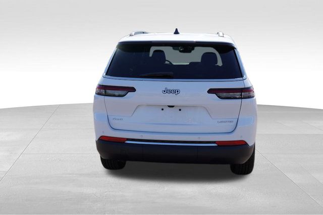 2025 Jeep Grand Cherokee Limited photo 4