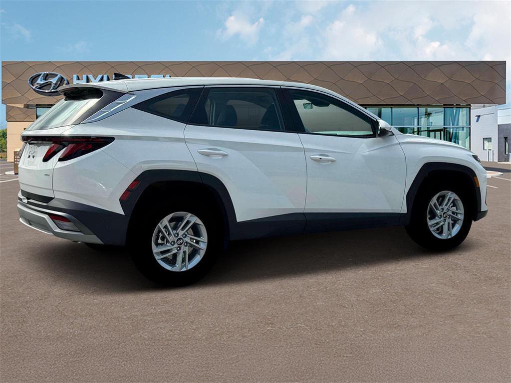2026 Hyundai Tucson SE photo 7