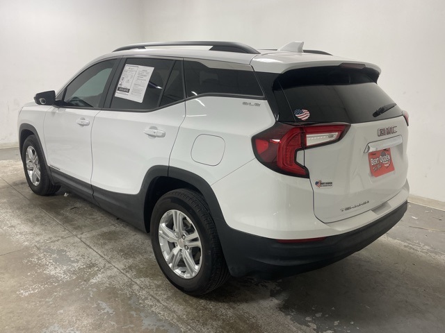 2024 Gmc Terrain SLE photo 2