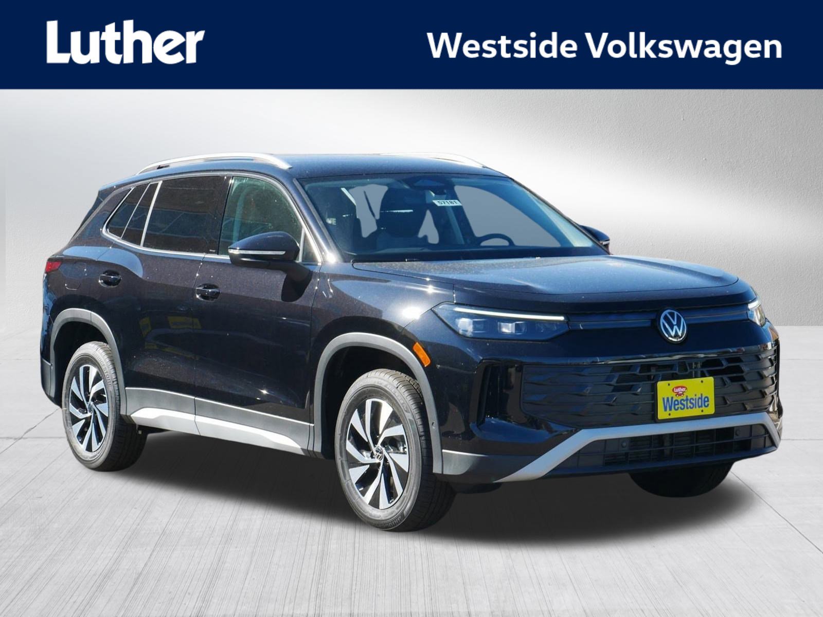 2025 Volkswagen Tiguan S's photo