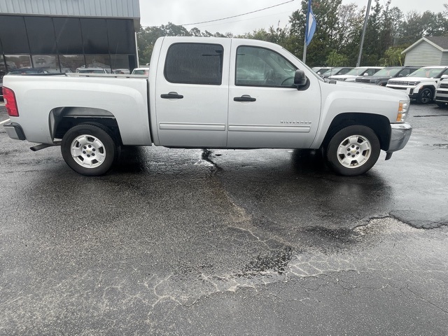 2013 Chevrolet Silverado 1500 LT photo 2