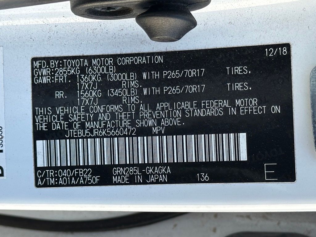 2019 Toyota 4Runner SR5 photo 21