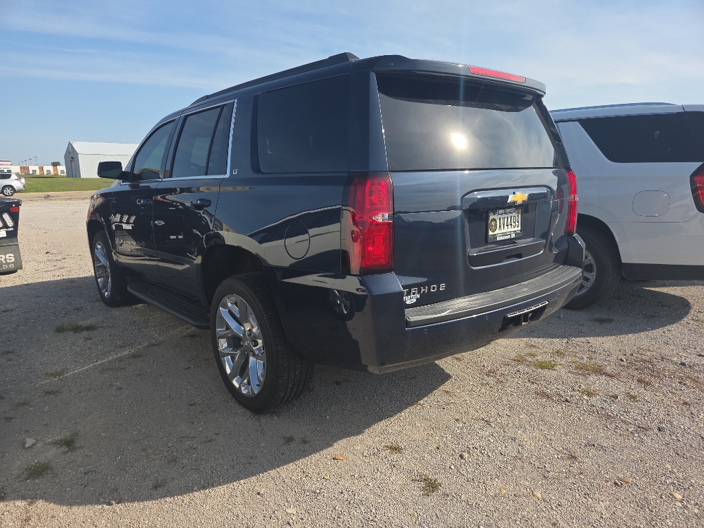 2019 Chevrolet Tahoe LT photo 3