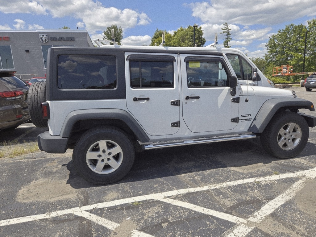 2014 Jeep Wrangler Unlimited Sport photo 6