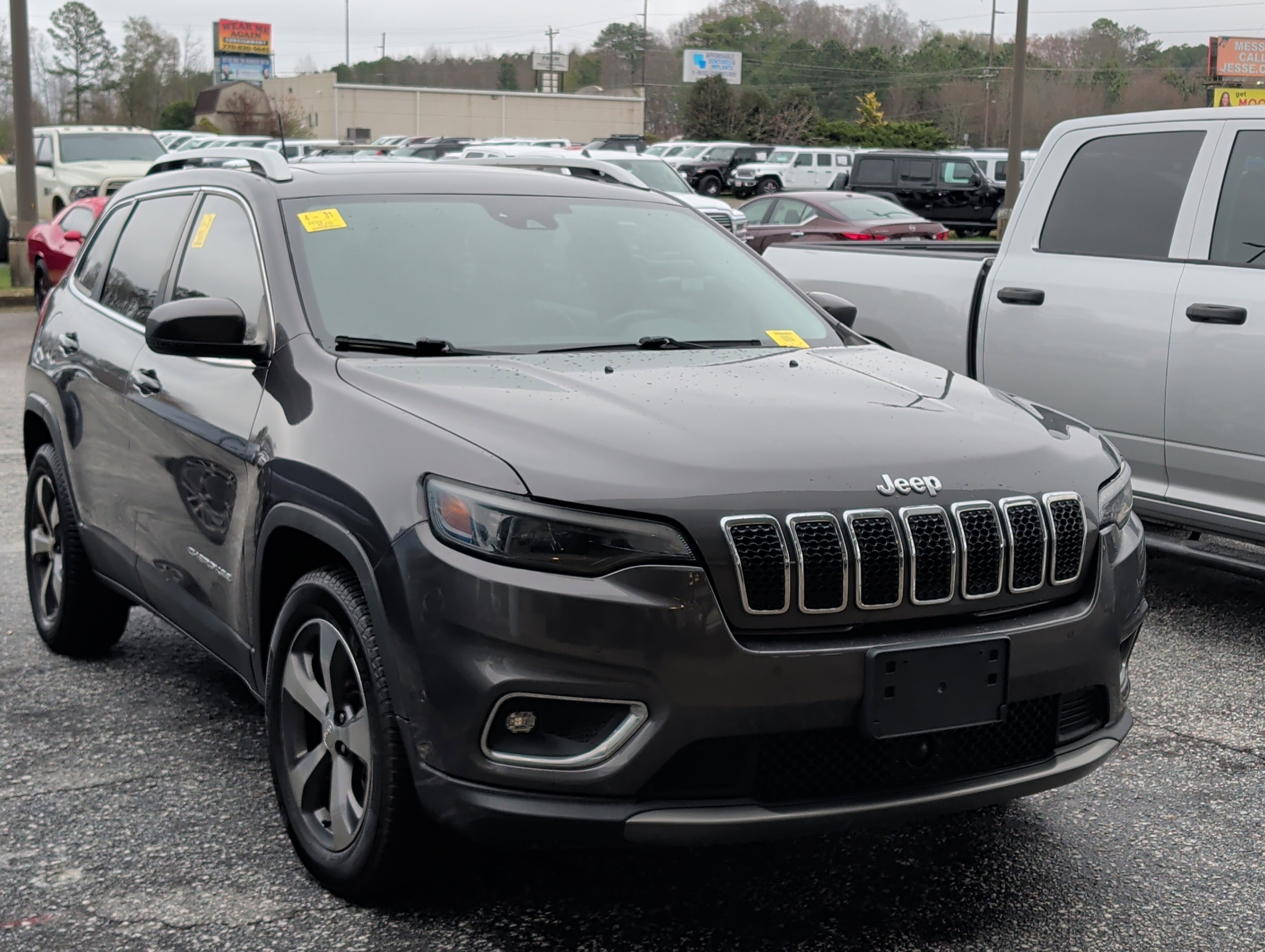 2019 Jeep Cherokee Limited's photo