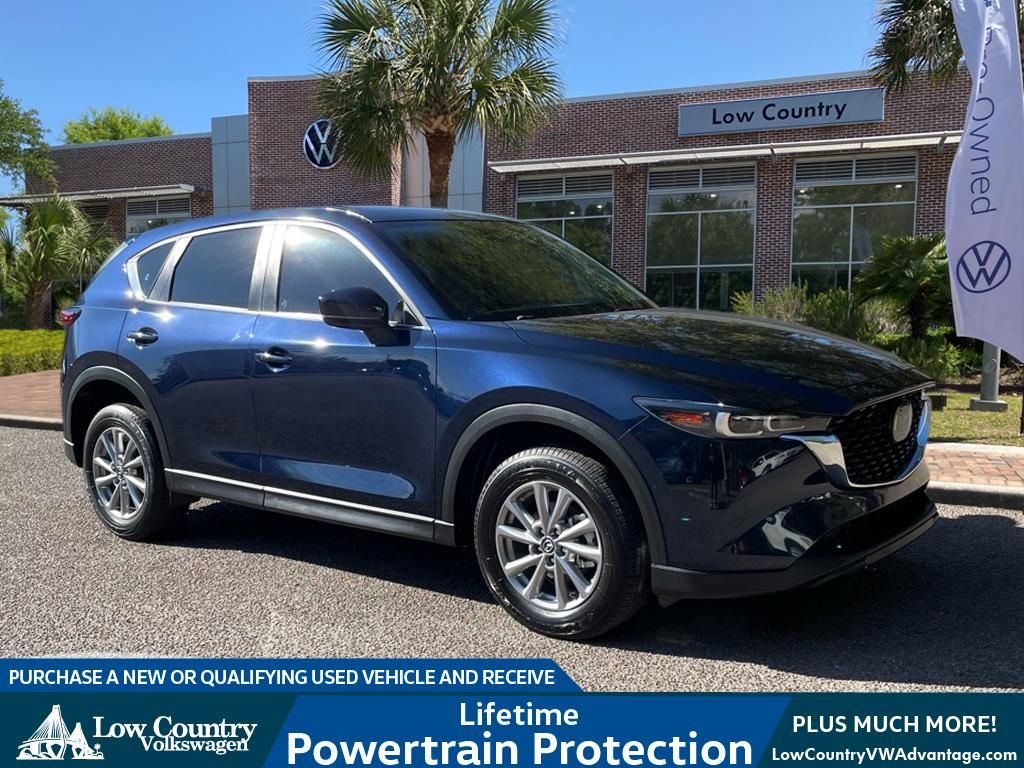 2022 Mazda CX-5 S Preferred package's photo
