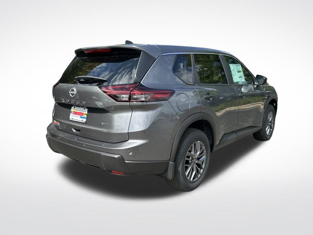 2026 Nissan Rogue S photo 5