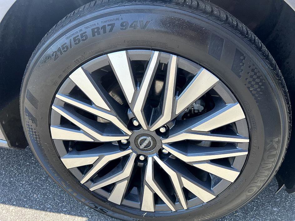 2024 Nissan Altima 2.5 SV photo 12