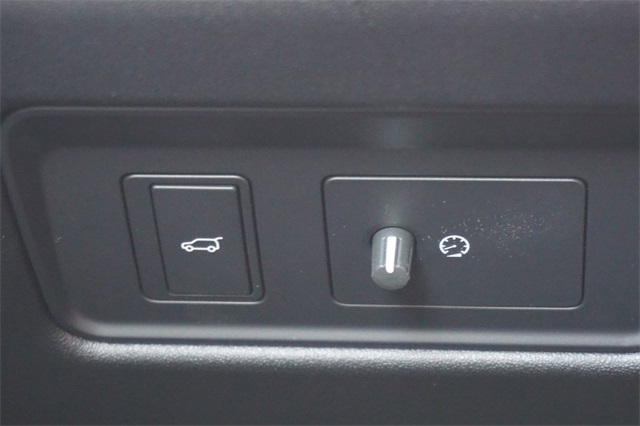 2024 Land Rover Discovery S photo 14