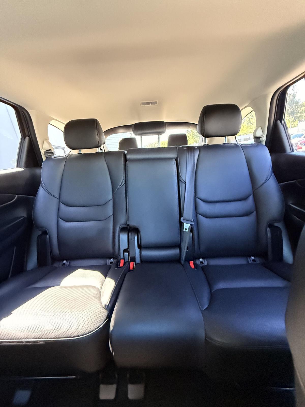 2022 Mazda CX-9 Touring photo 23