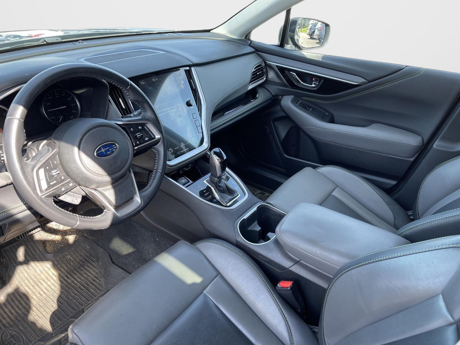 2021 Subaru Outback Onyx Edition XT photo 3