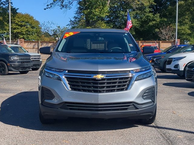 2023 Chevrolet Equinox LS photo 2