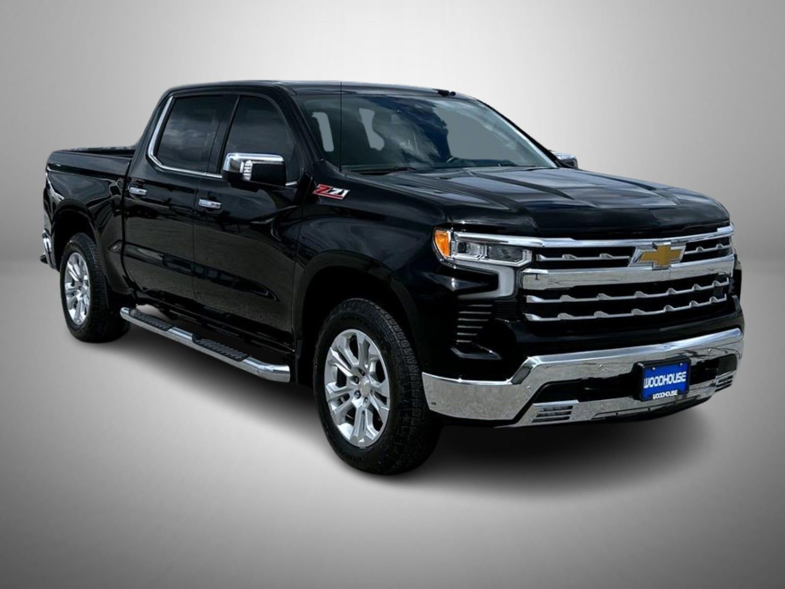 2022 Chevrolet Silverado 1500 LTZ photo 2