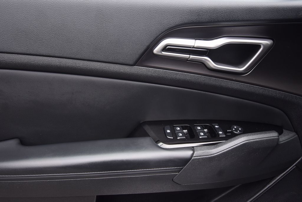 2023 Kia Sportage EX photo 19
