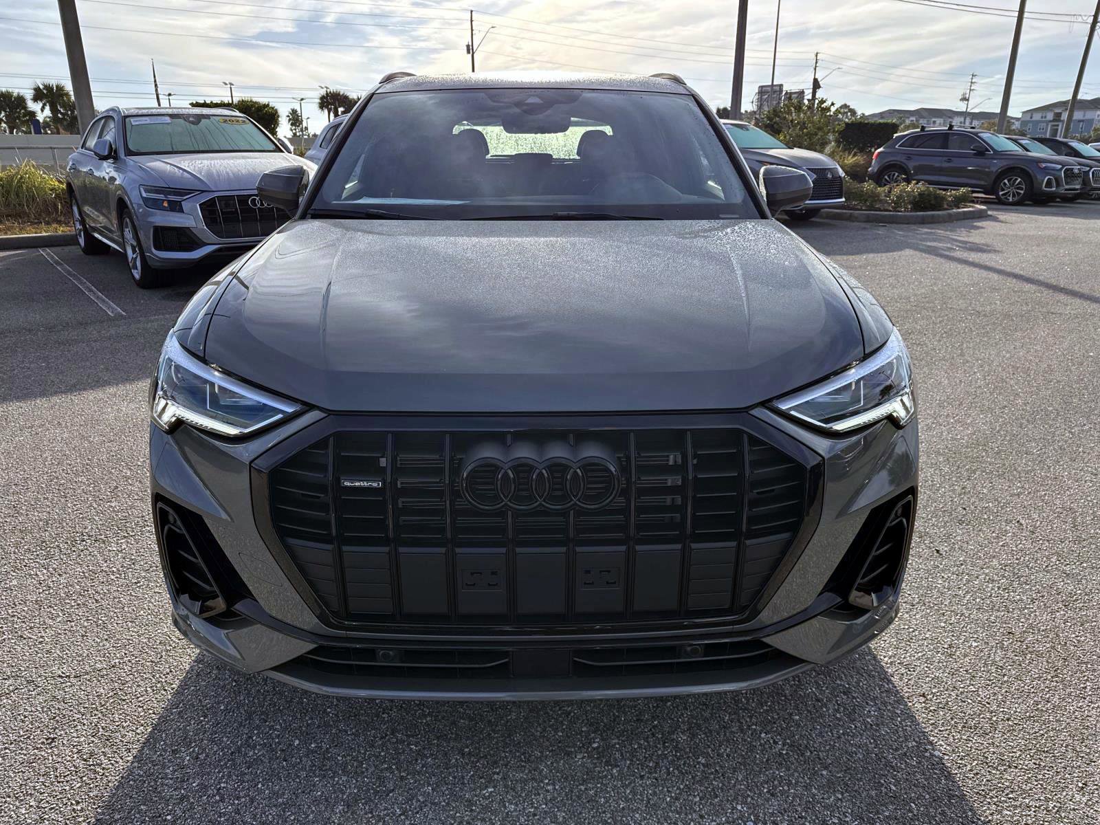 2025 Audi Q3 S line Premium photo 2
