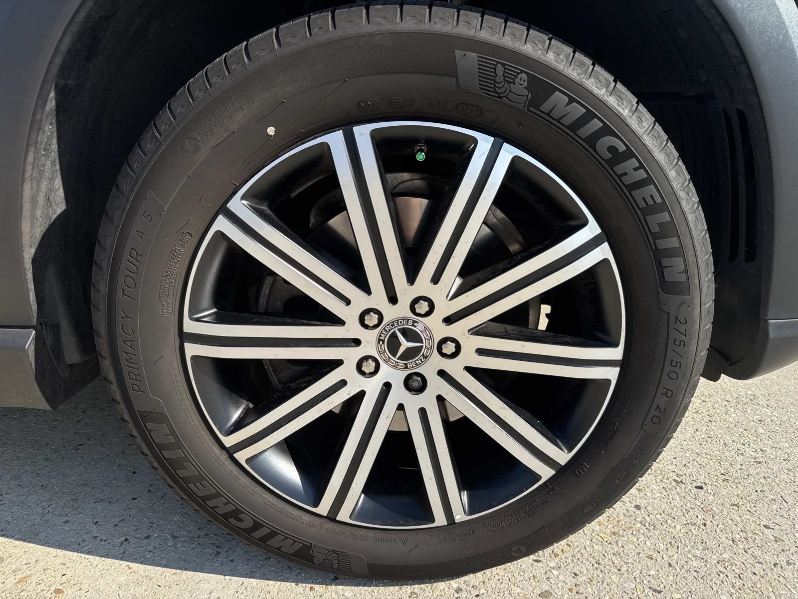 2025 Mercedes Benz GLE 350 4MATIC photo 4