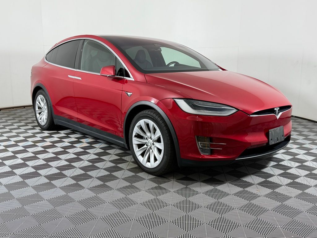 2020 Tesla Model X Long Range's photo