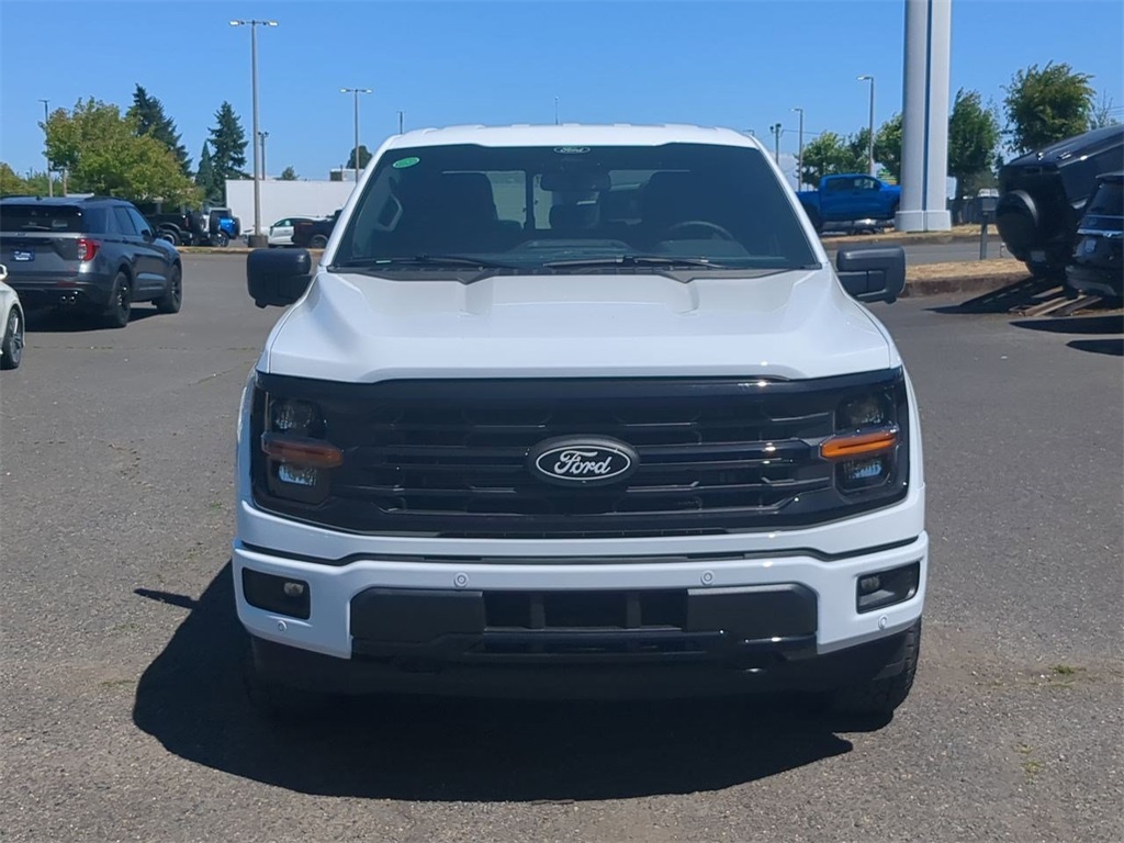 2025 Ford F-150 XLT photo 8