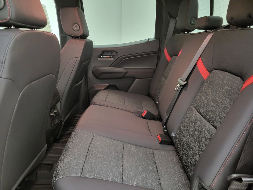 2025 Chevrolet Colorado Z71 photo 38