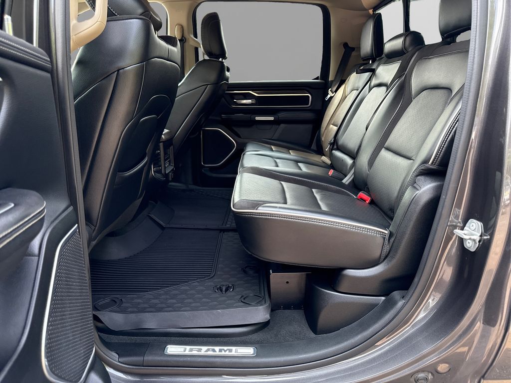 2020 Ram 1500 Laramie photo 11