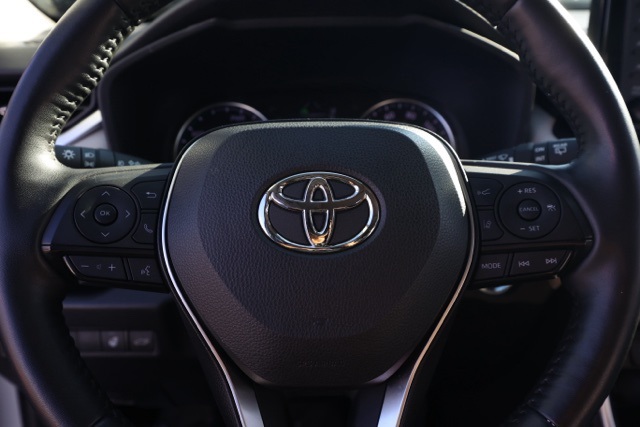 2021 Toyota RAV4 Hybrid XLE Premium photo 23