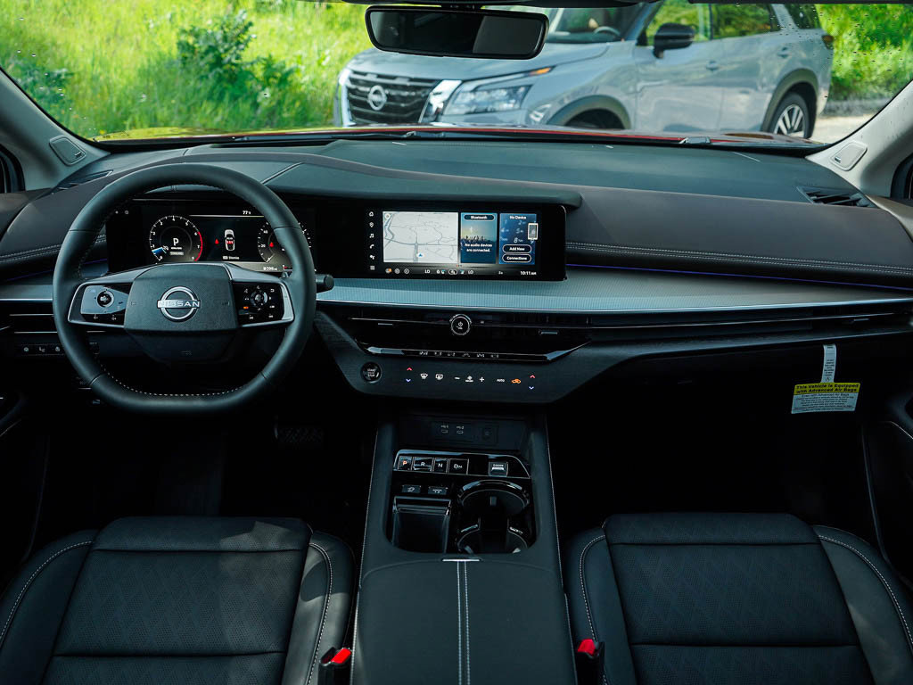 2025 Nissan Murano Platinum photo 13