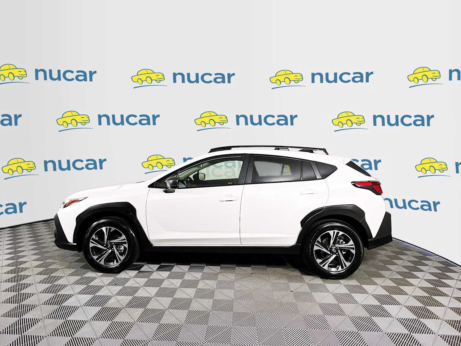 2025 Subaru Crosstrek Premium photo 2