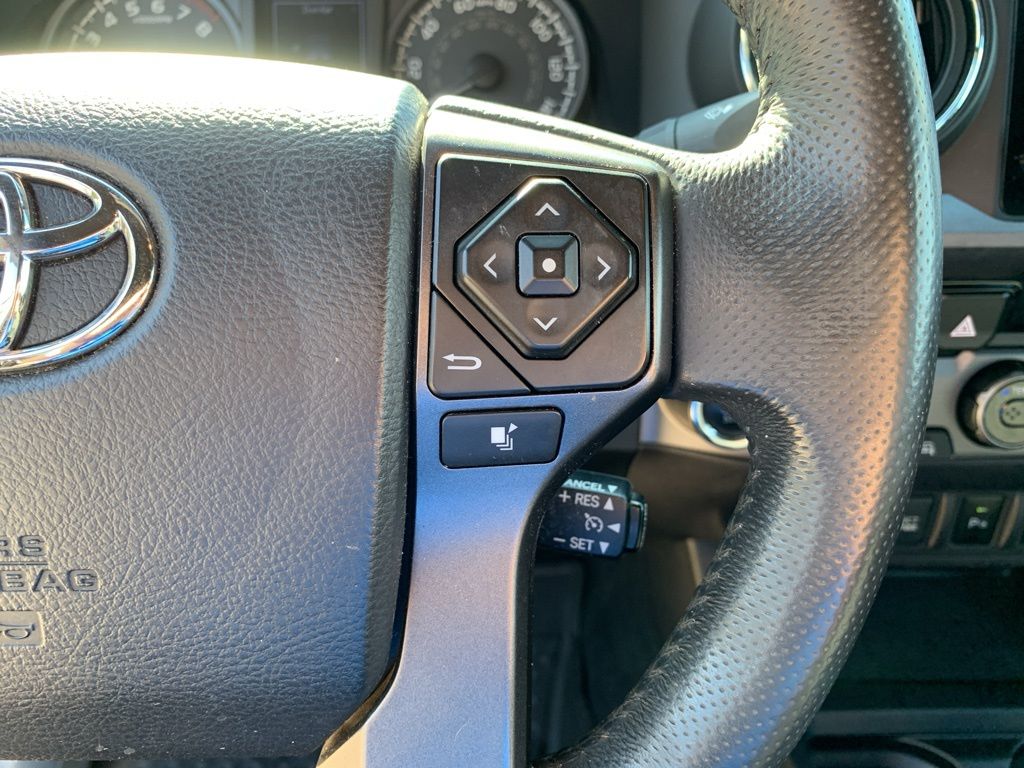 2017 Toyota Tacoma TRD Sport 4x4 Double Cab photo 25
