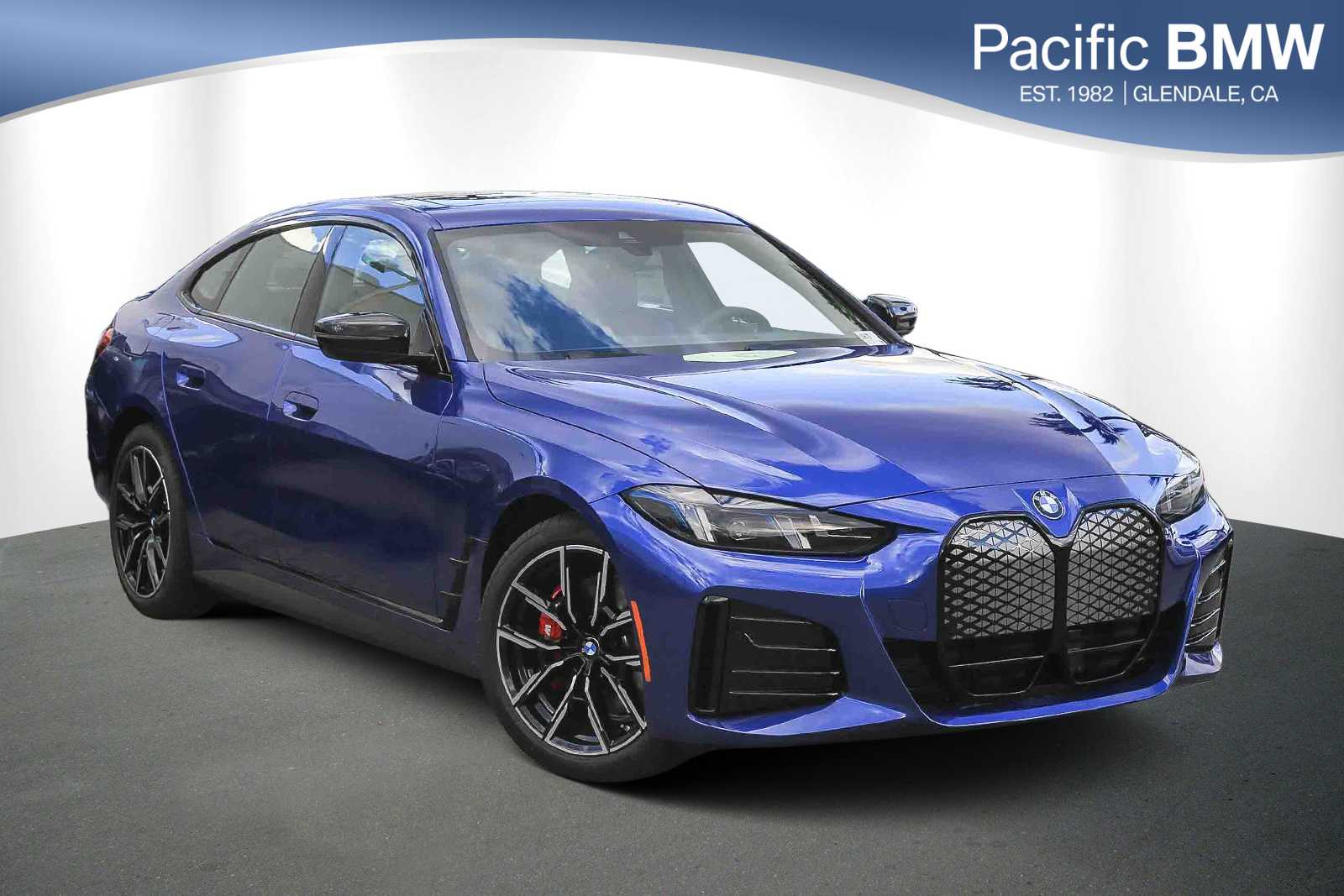 2026 BMW i4 40's photo