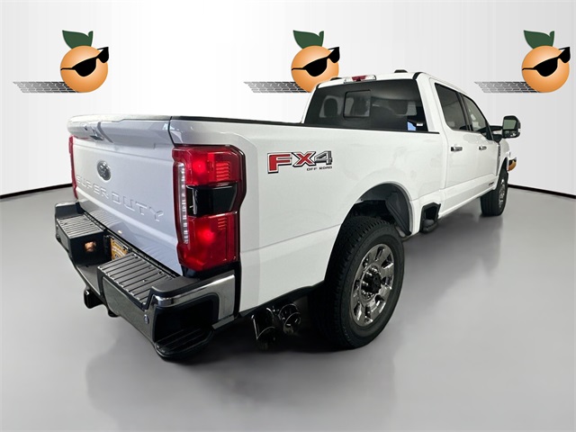 2025 Ford F-250 Lariat photo 4