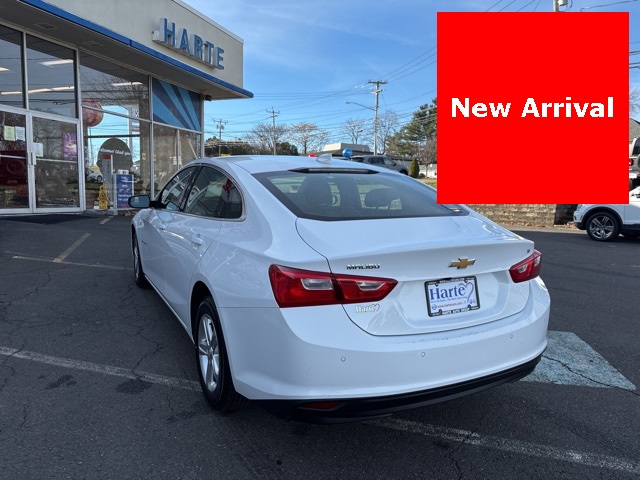 2024 Chevrolet Malibu 1LT photo 4