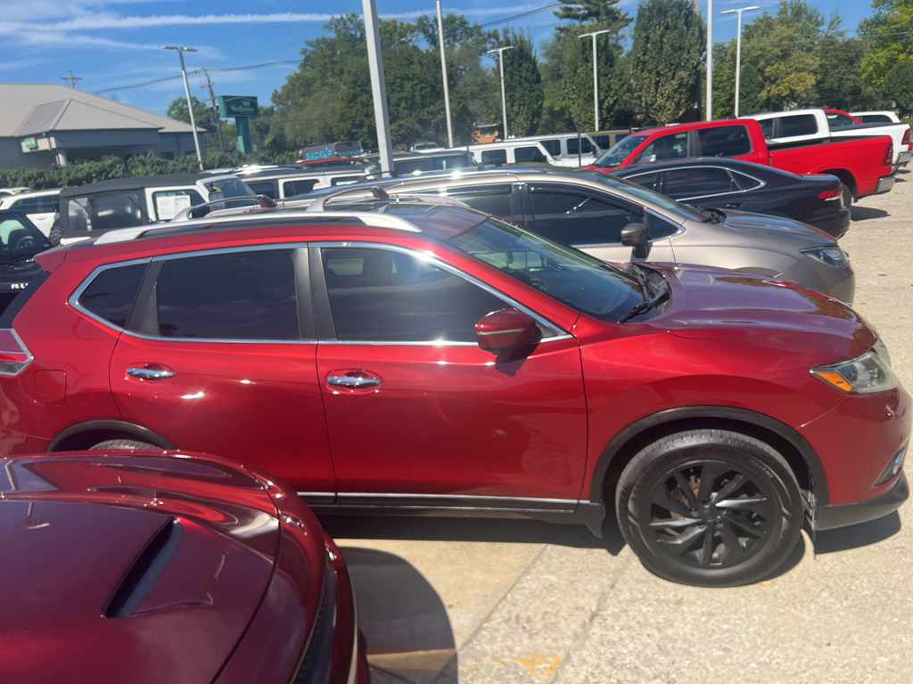 2015 Nissan Rogue SL photo 4