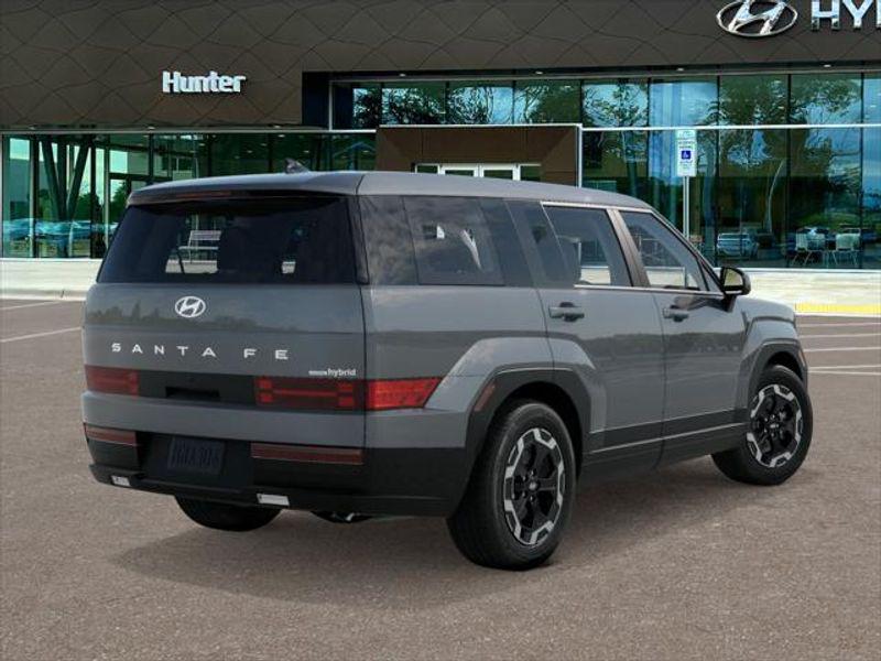 2026 Hyundai Santa Fe SE photo 4