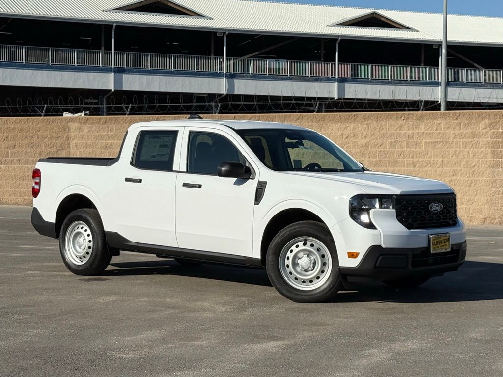 2026 Ford Maverick XL's photo