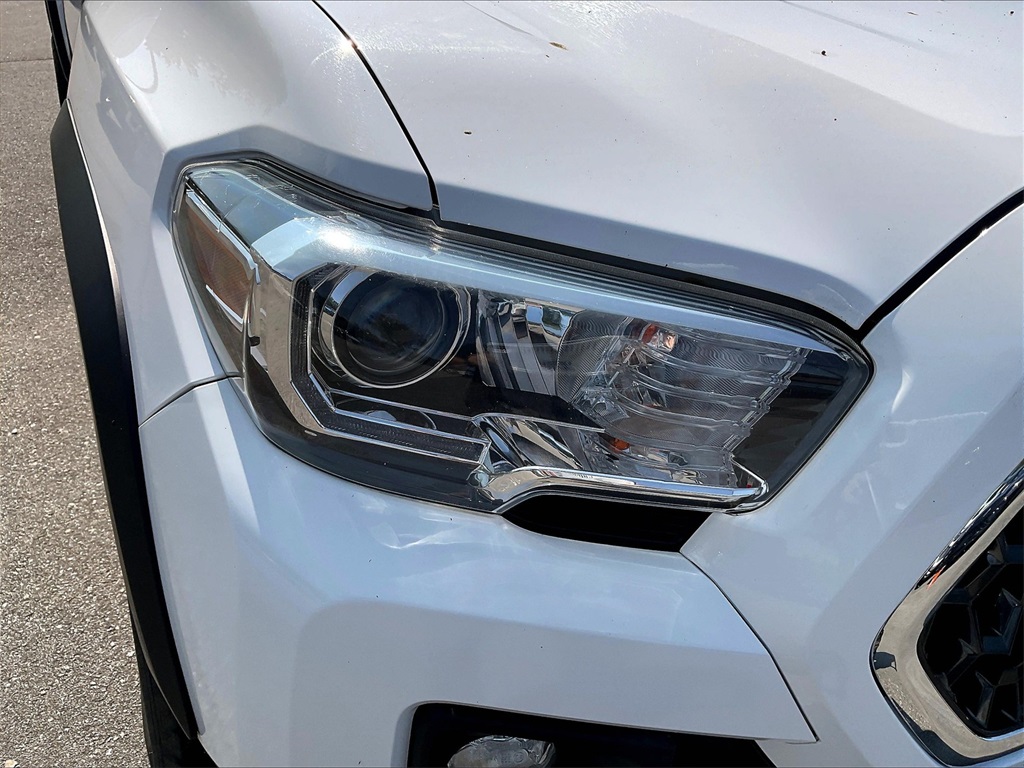 2019 Toyota Tacoma TRD Off-Road photo 26