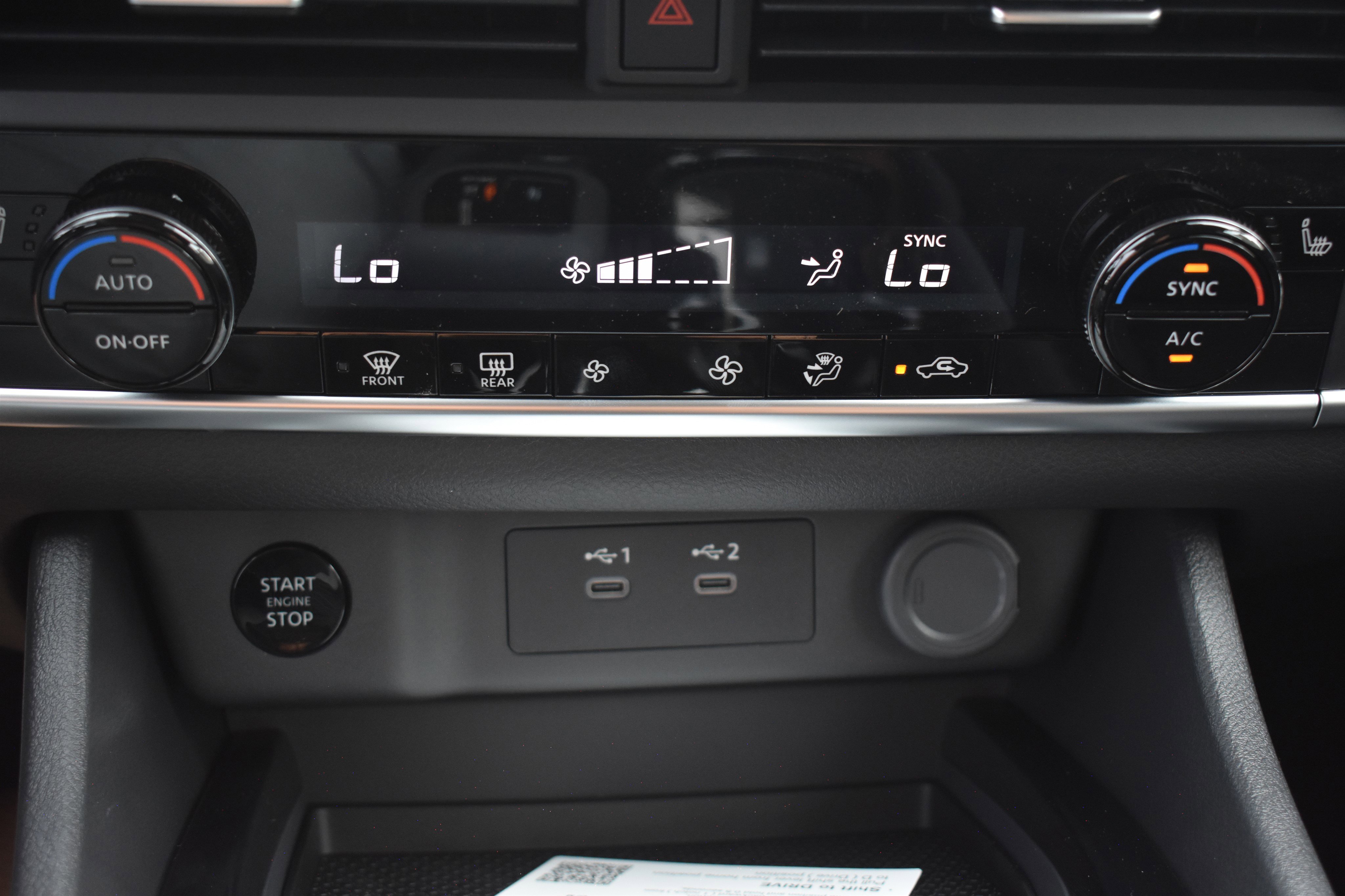 2026 Nissan Rogue SV photo 21
