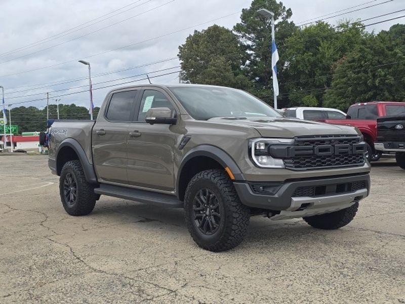 2025 Ford Ranger Raptor photo 2