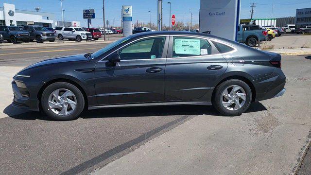 New 2025 Portofino Gray Hyundai SE image 2