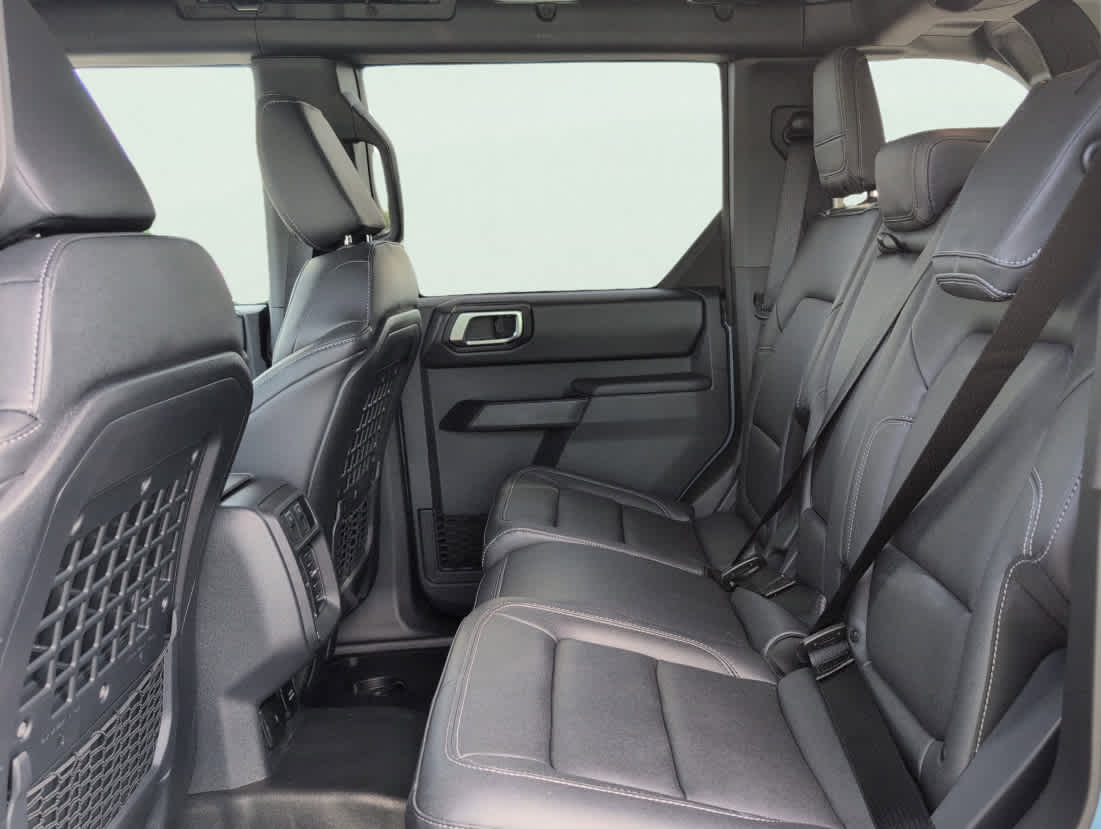 2025 Ford Bronco Badlands photo 9
