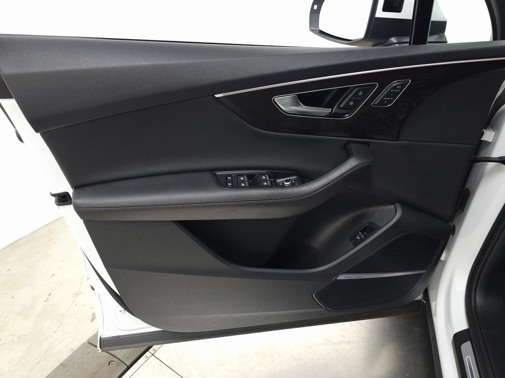 2023 AUDI Q7 - Image 16